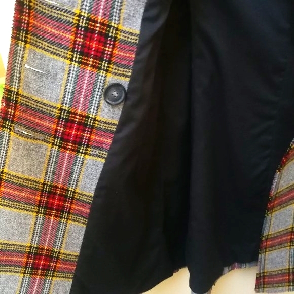 ❤️NWT❤️ Authentic D&G 100% Wool Plaid Coat - Picture 11 of 13
